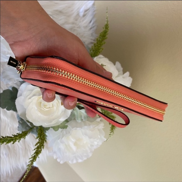 Michael Kors jet set voyager shoulder tote &wallet - Picture 15 of 15